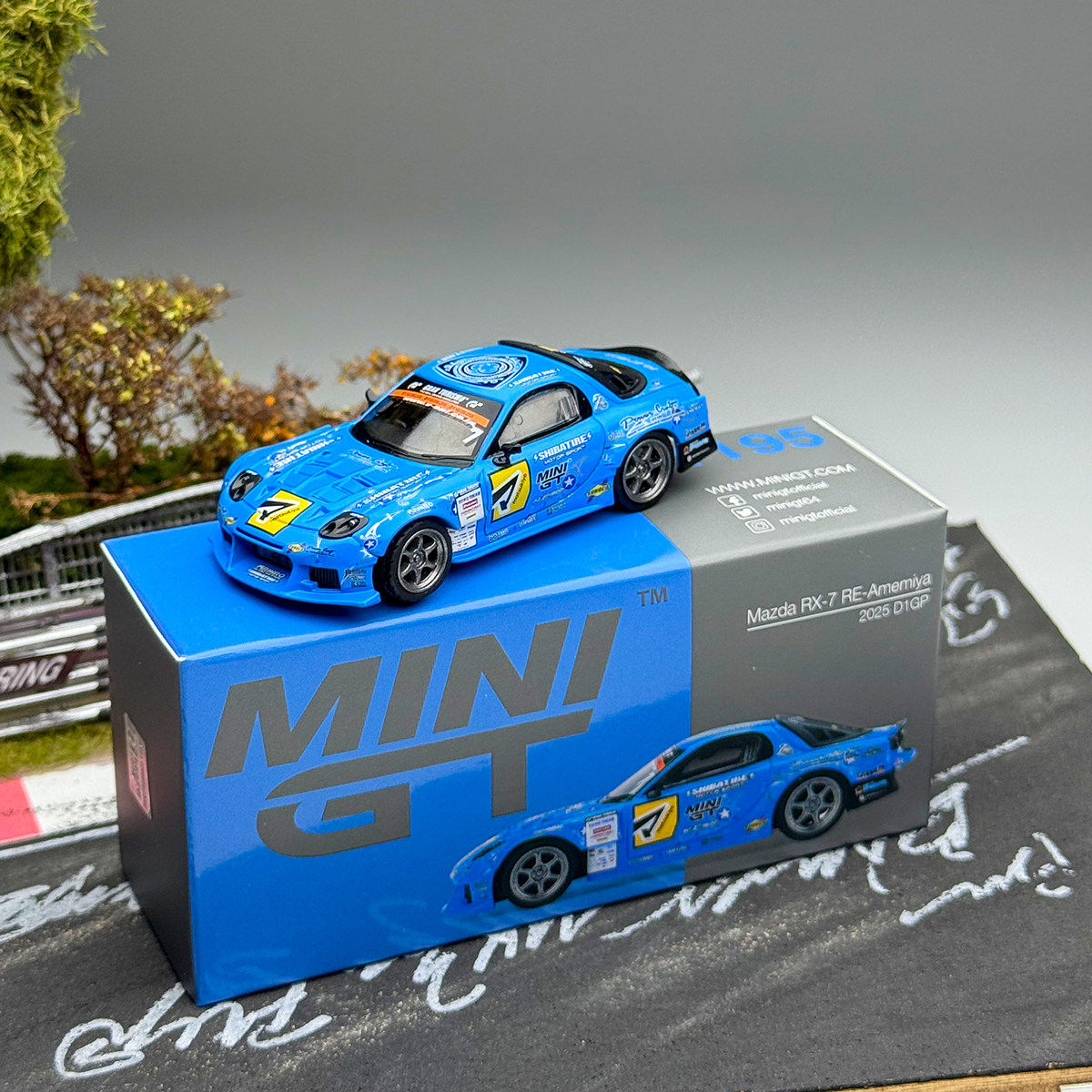 MINIGT 1:64 Mazda RX-7 RE-Amem – Kids Toys Cars recenzja i cena